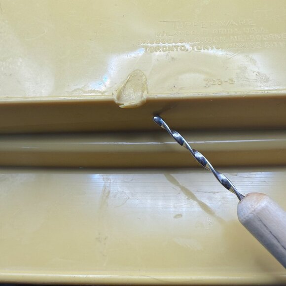 Vintage Tupperware Deviled Egg Carrier With Lid & 2 Inserts Yellow & White - Picture 4 of 10